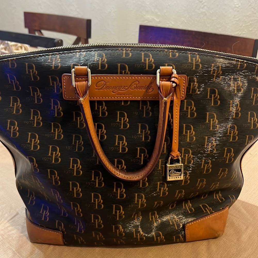 Authentic Downey & Bourke 1975 Signature Vanessa tote